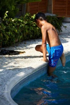 Nike - Boy's Split Logo Lap 4" Volley Short (Photo Blue) -Cheap The Best Swimwear Store nike boys split logo lap 4 volley short photo blue 1 6